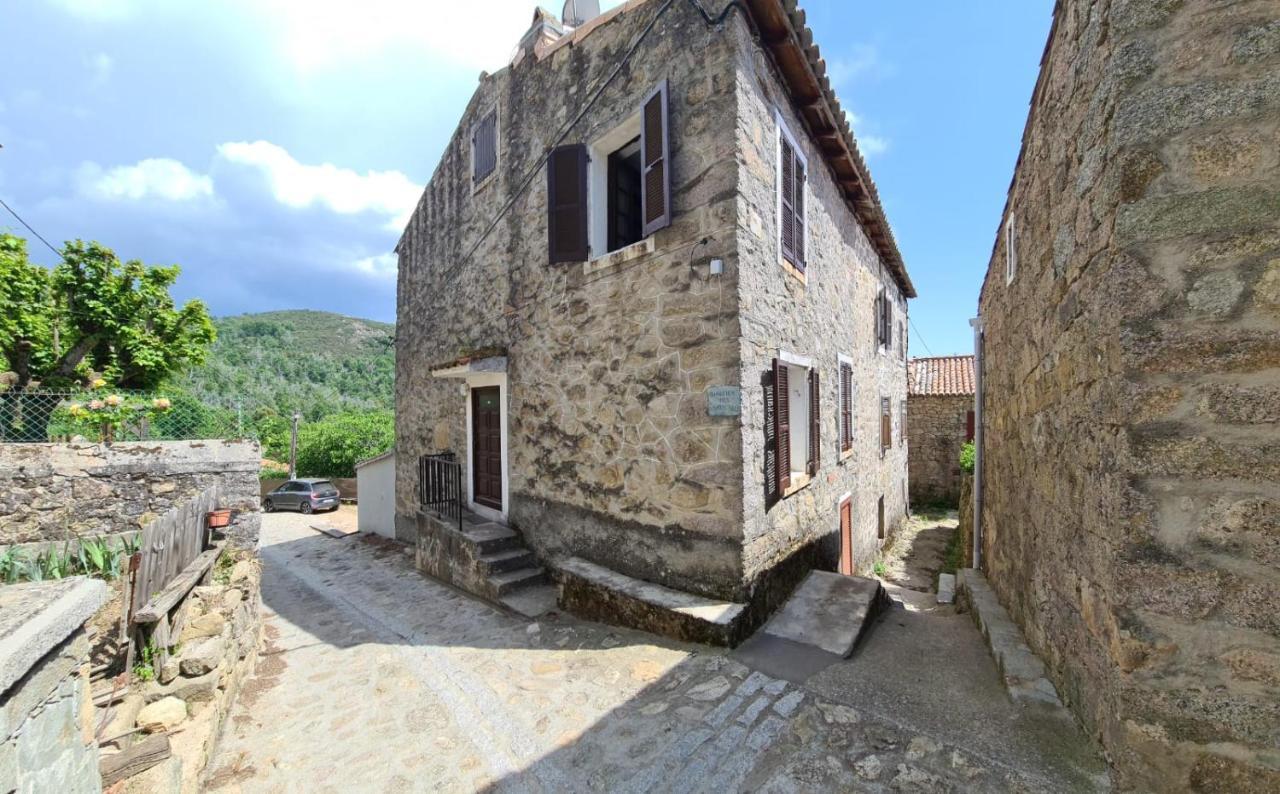 Maison De Vacances Renno Exterior photo
